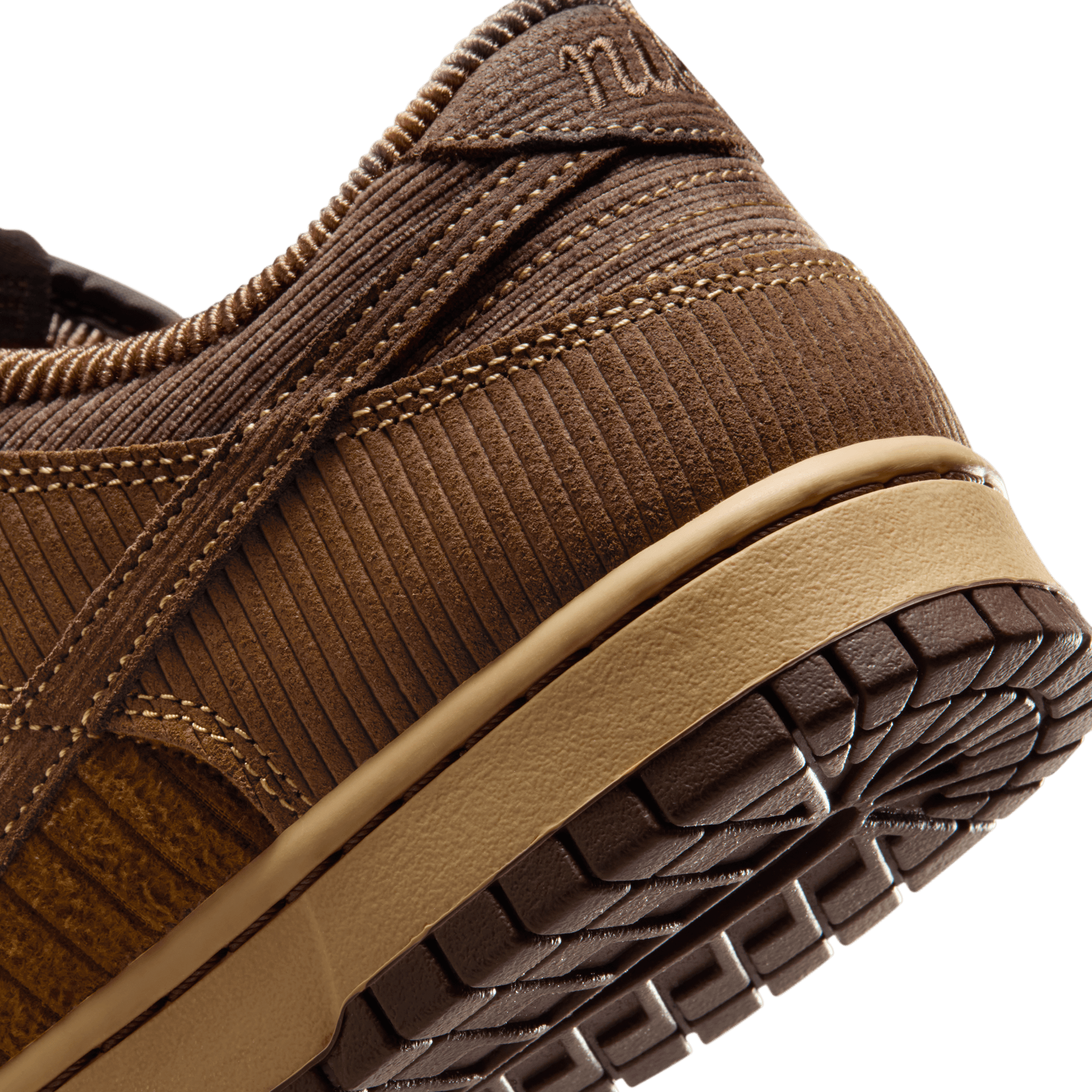 Nike Dunk Low Retro Premium - Light British Tan/Light Chocolate - Image 8