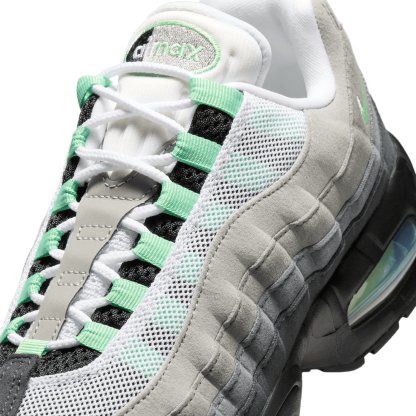 Nike Air Max 95 - Black/Green/White - Image 7