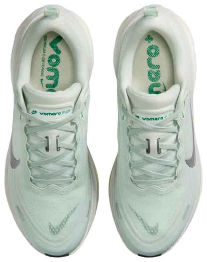 Nike Vomero Plus - Mtlc Silver/Lt Silver/Barely Green - Image 4