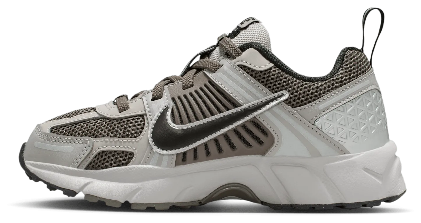 Nike Vomero 5 童款 - College Grey/Black/Cave Stone - Image 2