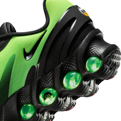 Nike Air Max DN8 - Black/Volt - Image 8
