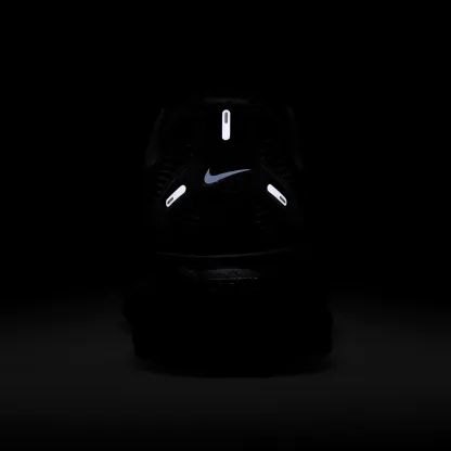 Nike Vomero 18 - Black/Dark Smoke/Black - Image 6