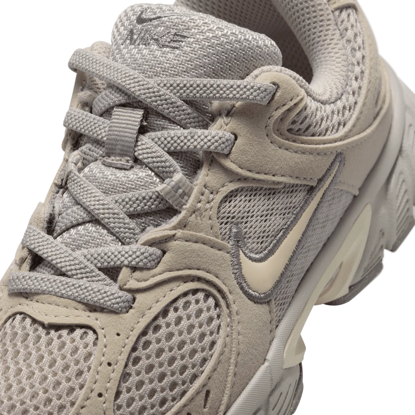 Nike V5 RNR Suede 童款 - Pencil Point/Moon Particle/Light Orewood Brown - Image 7