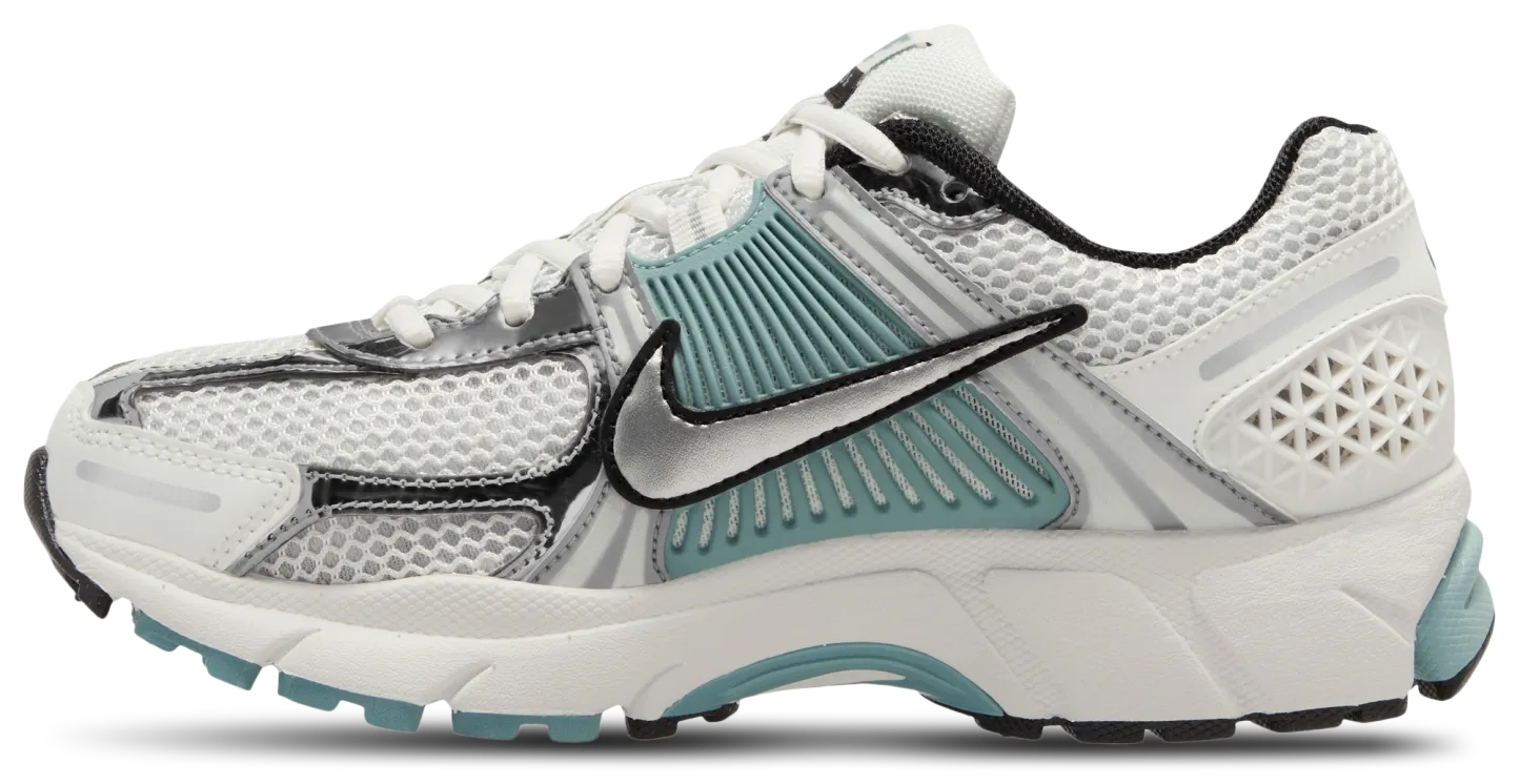 Nike Zoom Vomero 5 News - Metallic Silver/Wolf Grey/Summit White - Image 2