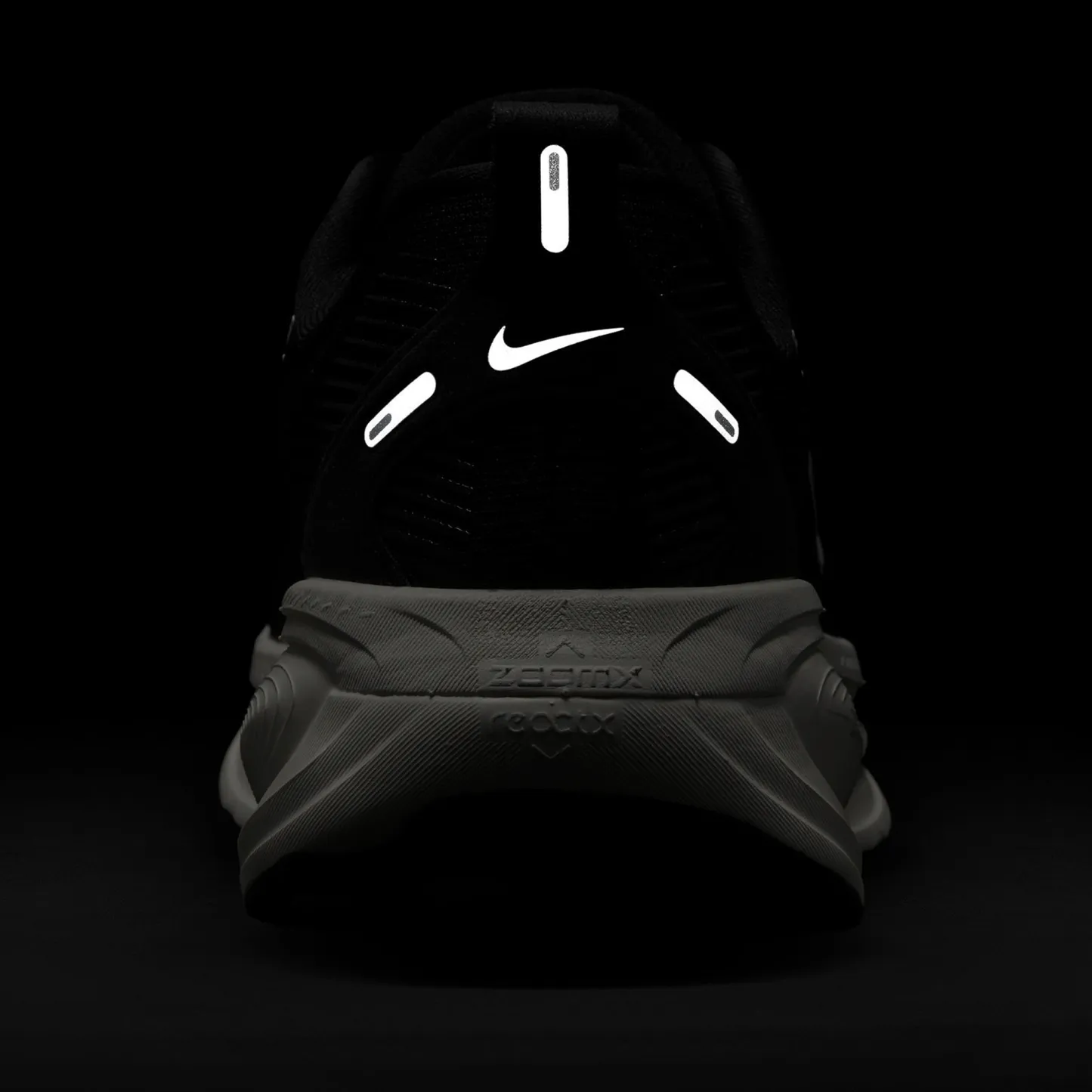 Nike Vomero 18 - Summit/Black - Image 6