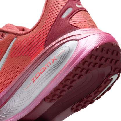 Nike Vomero 18 - Lt Redwood/Barely Green/Brt Crimson - Image 8