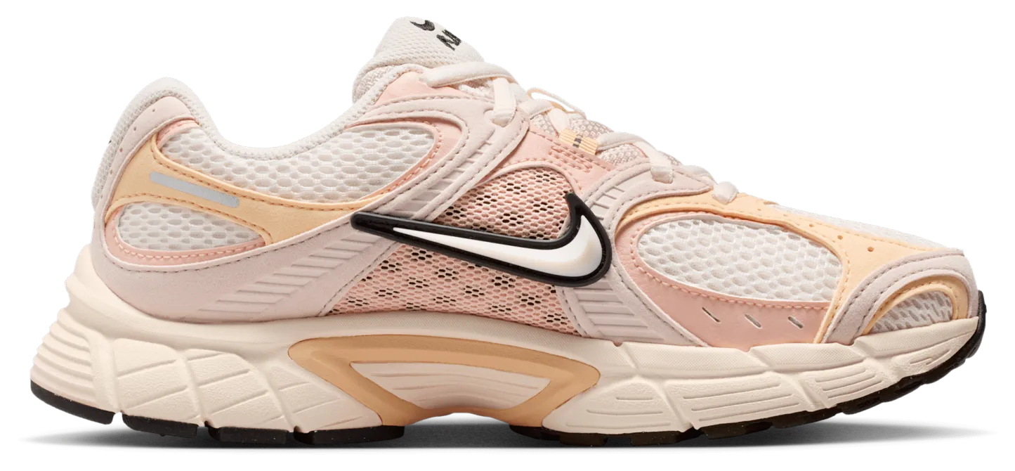 Nike V5 RNR - Chalk/Chalk/Silt Red - Image 1