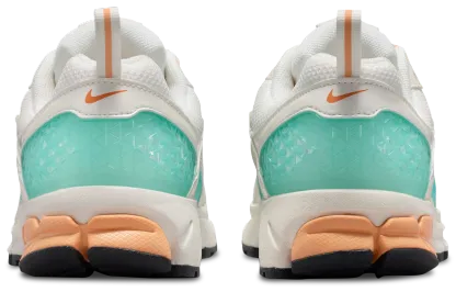 Nike Vomero 5 童款 - Orange Chalk/Off Noir White/Sail - Image 3