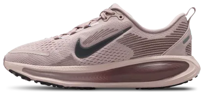 Nike Vomero 18 童款 - Particle Rose/Off Noir/Silt Red - Image 2