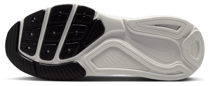 Nike Structure 26 - Summit White/Mtlc Silver/Black - Image 5