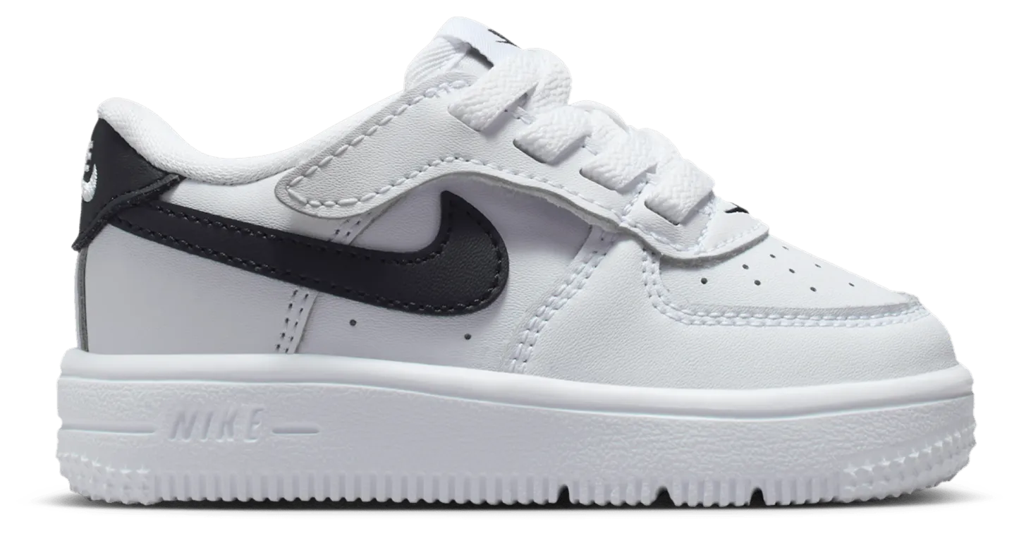 Nike Air Force 1 童款 - White/Black - Image 1