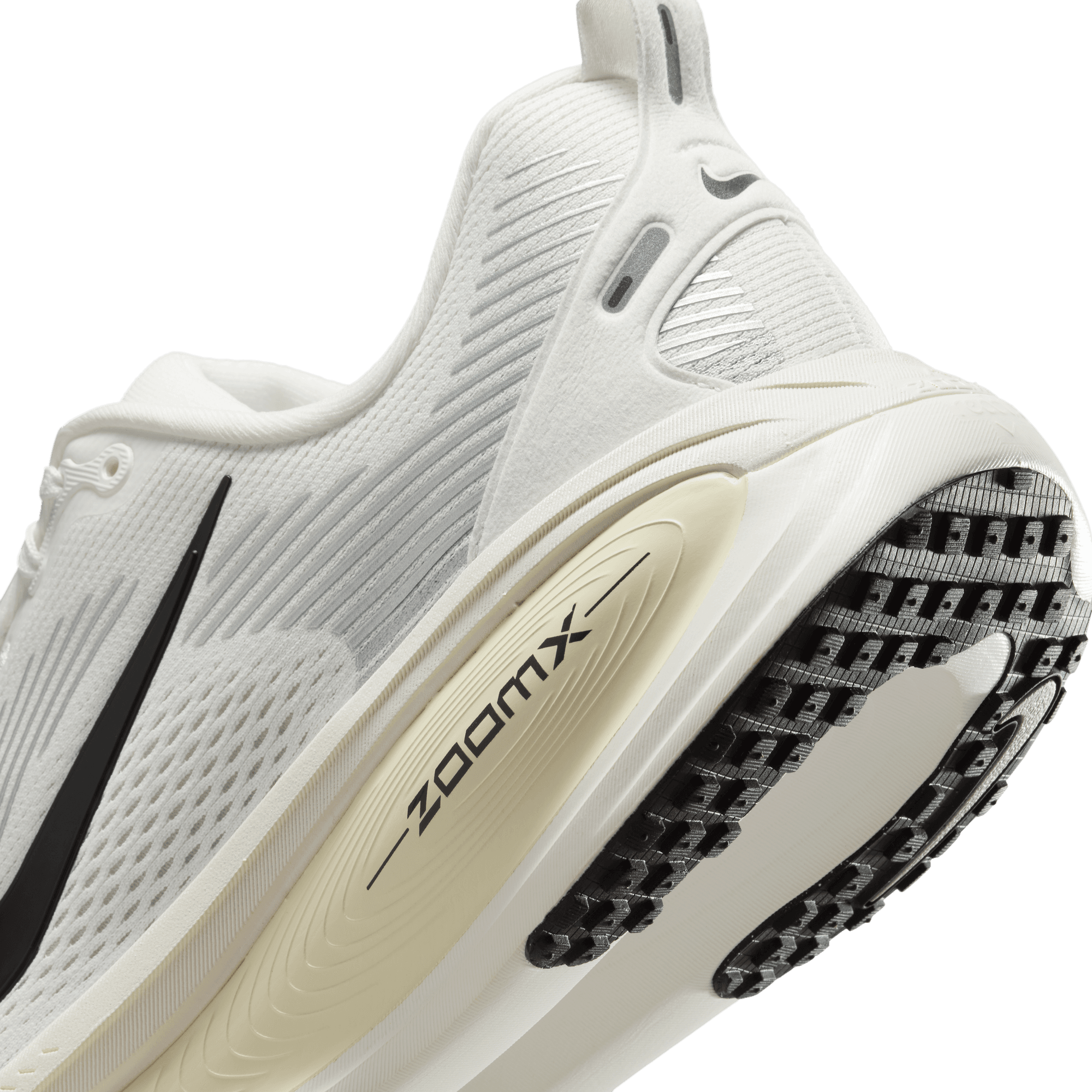 Nike Vomero 18 - Summit White/Black - Image 8