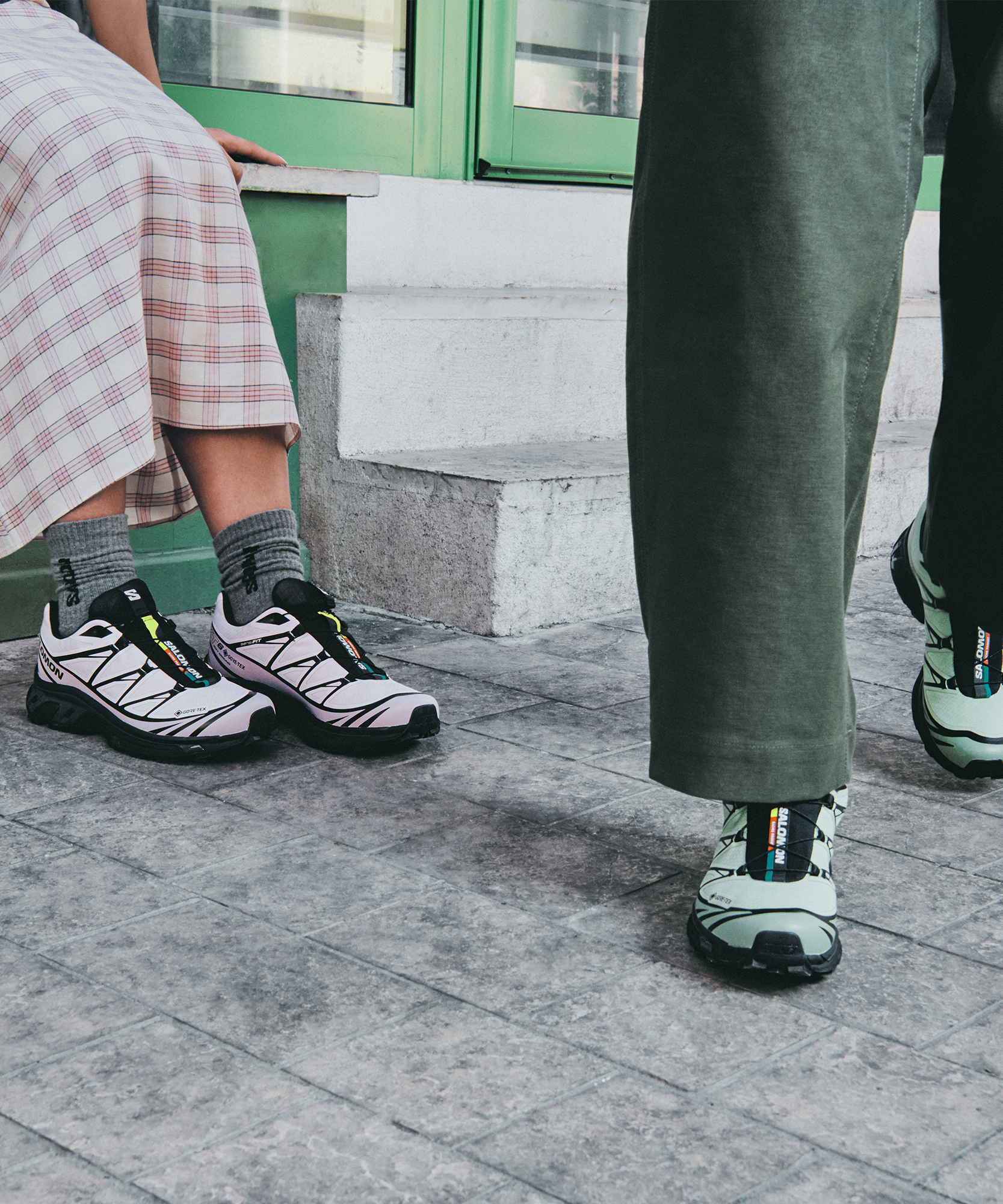 Salomon XT-6 GORE-TEX - Black / Icy Pink / Dawn Pink - View 3
