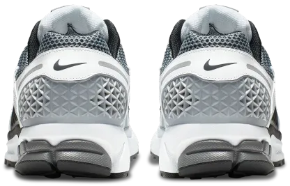 Nike Vomero 5 - Metallic Silver/Dark Grey/Black - Image 3