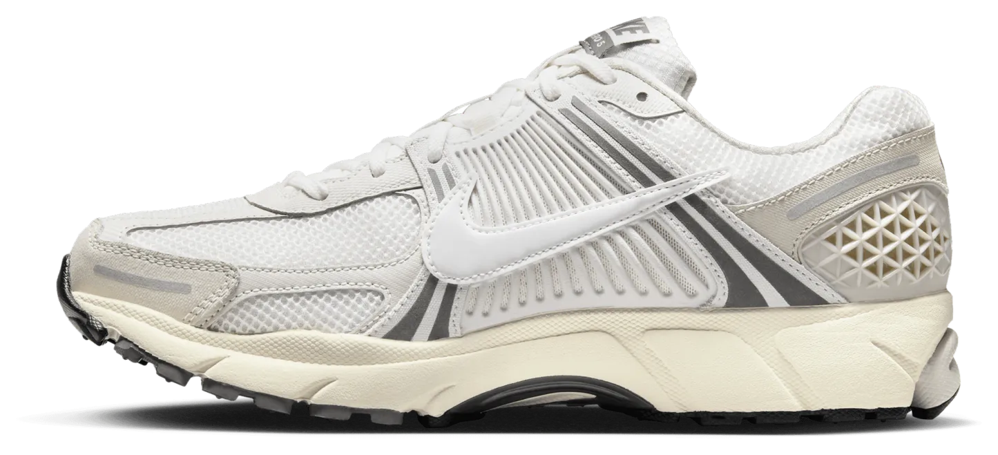 Nike Vomero 5 - Grey/Grey/Beige - Image 2
