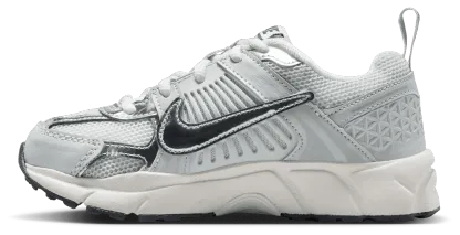 Nike Vomero 5 Lace 童款 - Gray/Silver/Black - Image 2