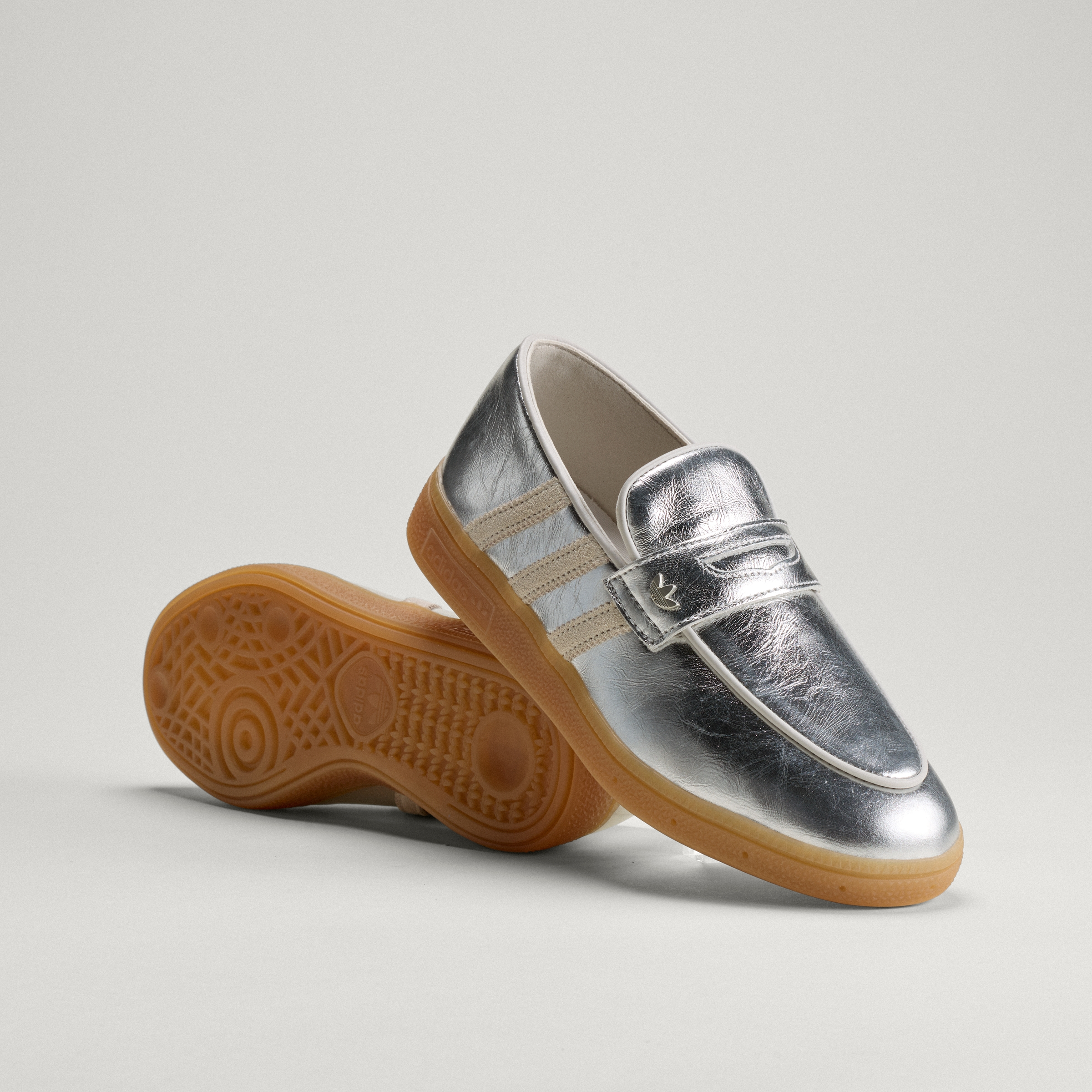 adidas HANDBALL SPEZIAL LOAFER SHOES - Silver Metallic / Off White / Grey One - View 1