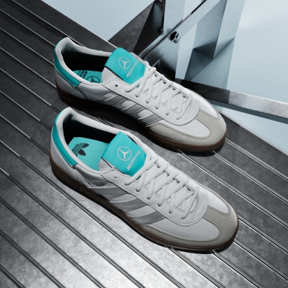 adidas HANDBALL SPEZIAL MERCEDES SHOES - Cloud White / Silver Metallic / Gum - View 7