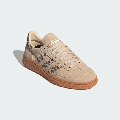 adidas HANDBALL SPEZIAL SHOES - Sand Strata / Cloud White / Mesa - View 5