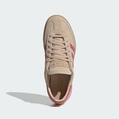 adidas HANDBALL SPEZIAL SHOES - Magic Beige / Dual Magenta / Gold Metallic - View 2
