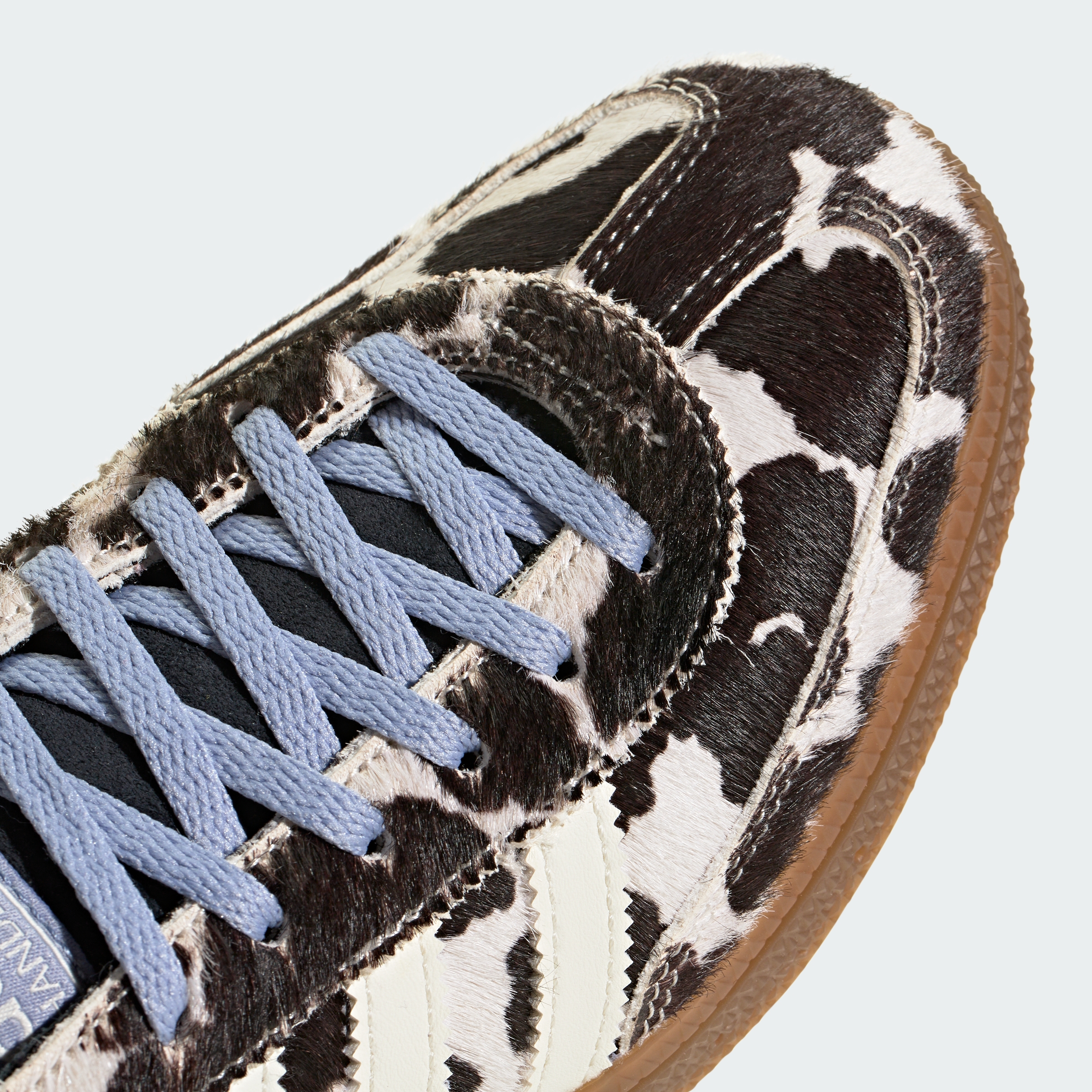 adidas HANDBALL SPEZIAL SHOES - Core Black / Off White / Chalk Blue - View 11