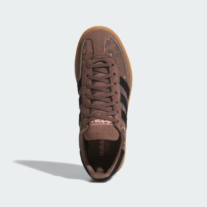 adidas HANDBALL SPEZIAL SHOES - Earth Strata / Core Black / Glow Pink - View 2