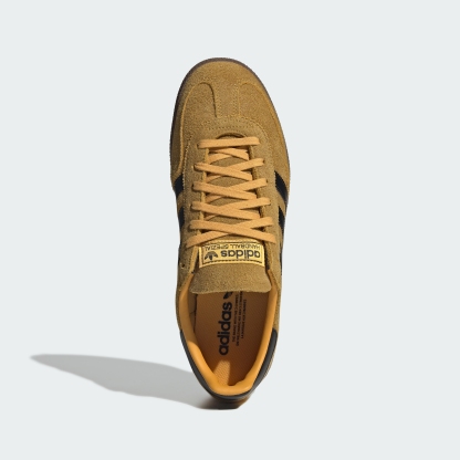 adidas HANDBALL SPEZIAL SHOES - Victory Gold / Core Black / Gum - View 2
