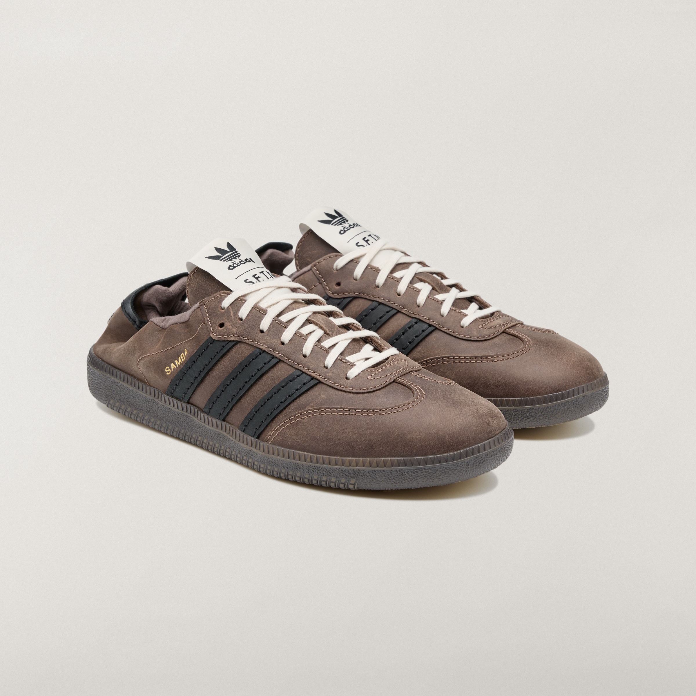 adidas SAMBA OG SFTM Shoes - Supplier Colour / Core Black / Gold Metallic - View 5