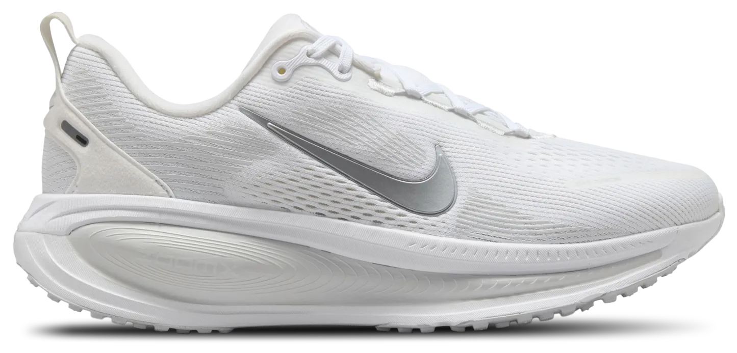 Nike Vomero 18 - Metallic Silver/White - Image 1