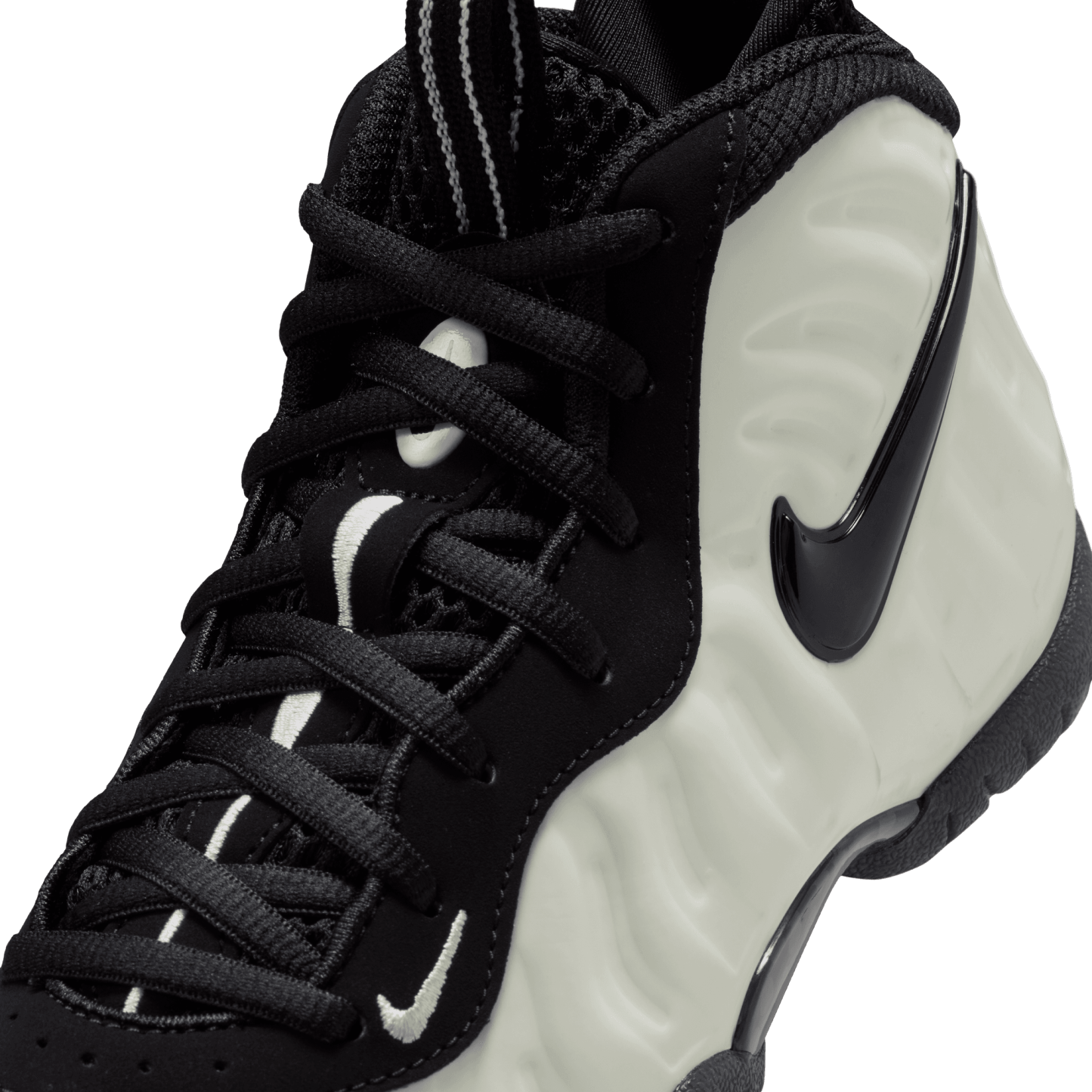 Nike Little Posite Pro 童款 - White/Black/Summit White - Image 7