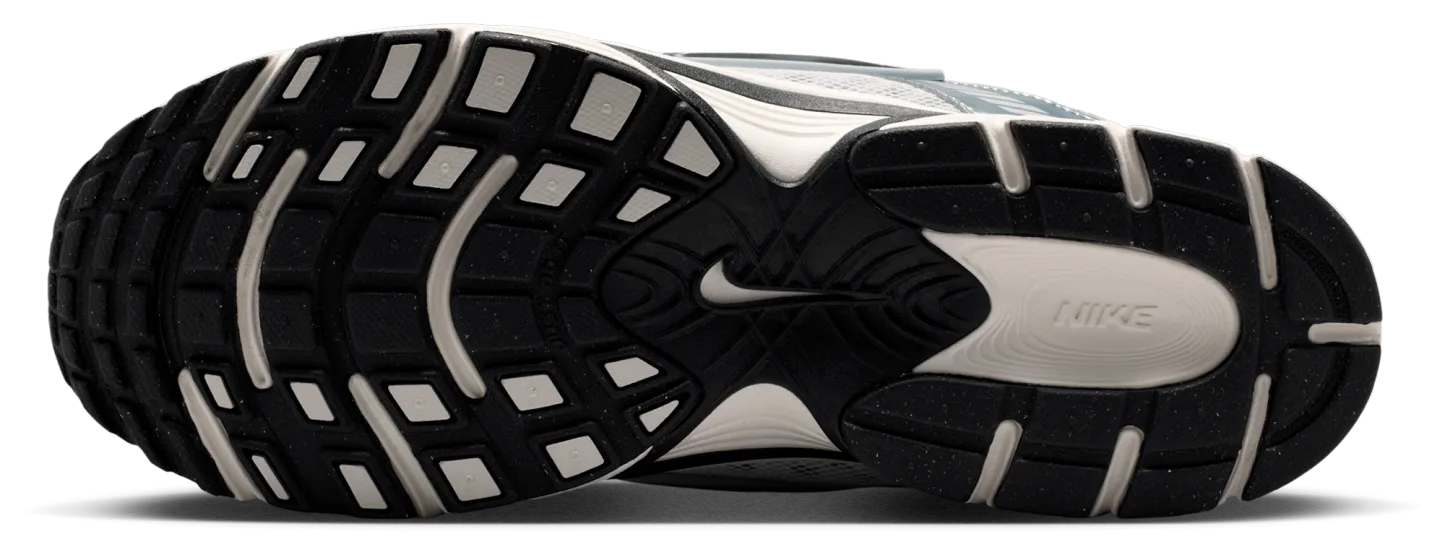 Nike V5 RNR - Photon Dust/Dark Smoke Grey/Smoke Grey - Image 5