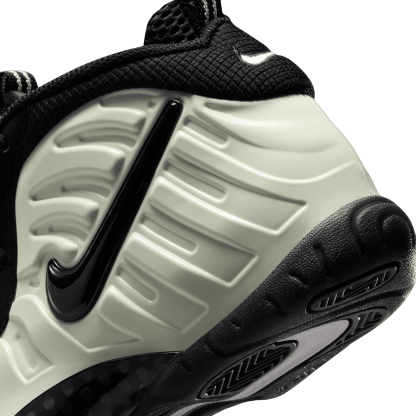 Nike Little Posite Pro 童款 - Black/White/Summit White - Image 8