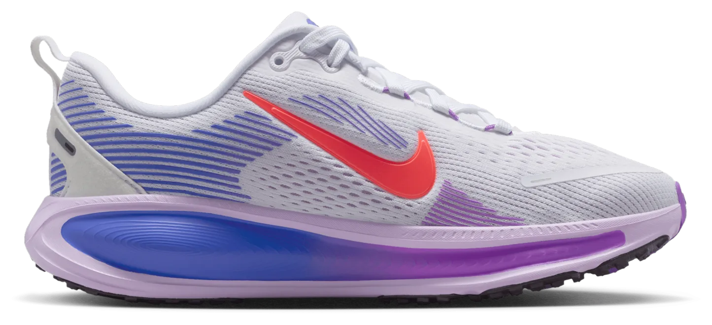Nike Vomero 18 童款 - White/Hot Lava/Violet Mist - Image 1