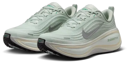 Nike Vomero Plus - Mtlc Silver/Lt Silver/Barely Green - Image 6