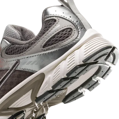 Nike V5 RNR 童款 - Cave Stone/Black/College Grey - Image 8