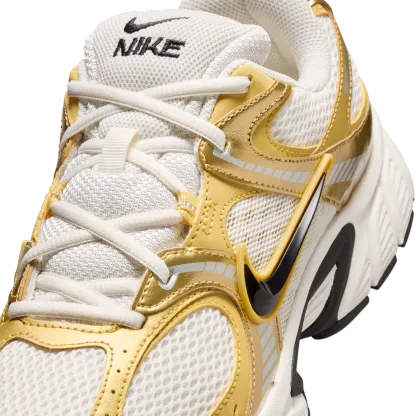 Nike V5 RNR - Sail/Black/Buff Gold - Image 7