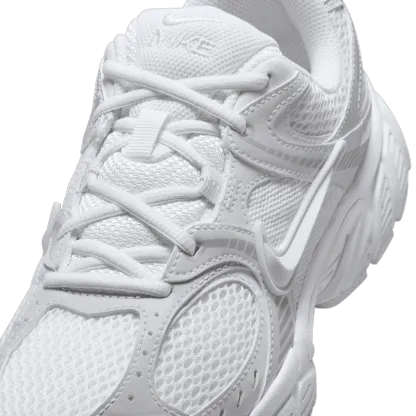 Nike V5 RNR - Black/Metallic Silver/White - Image 7