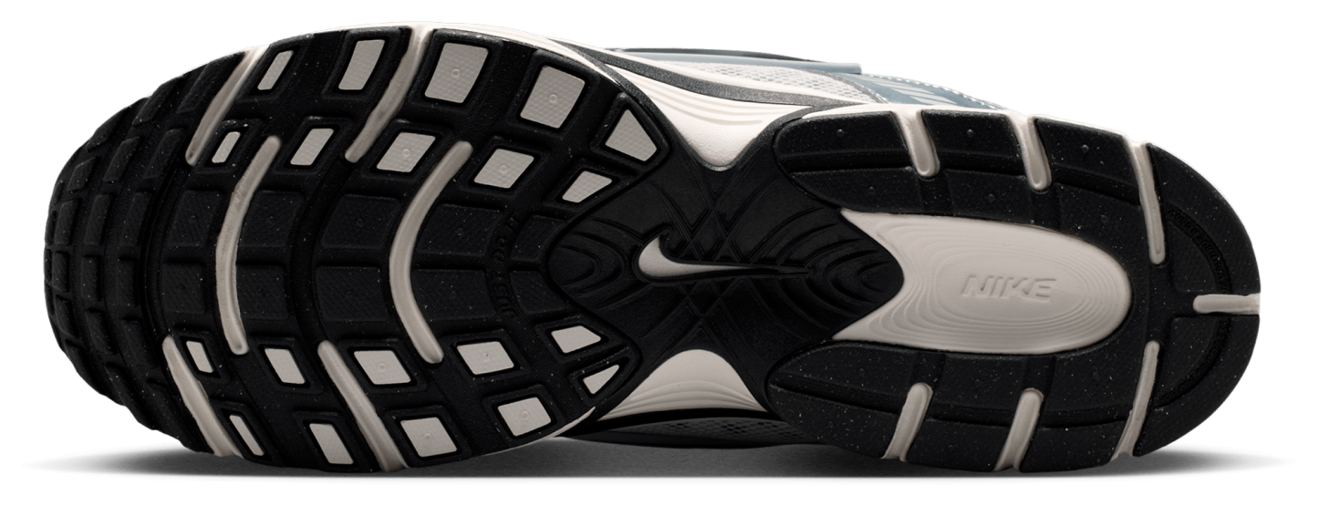 Nike V5 RNR - Photon Dust/Dark Smoke Grey/Smoke Grey - Image 5