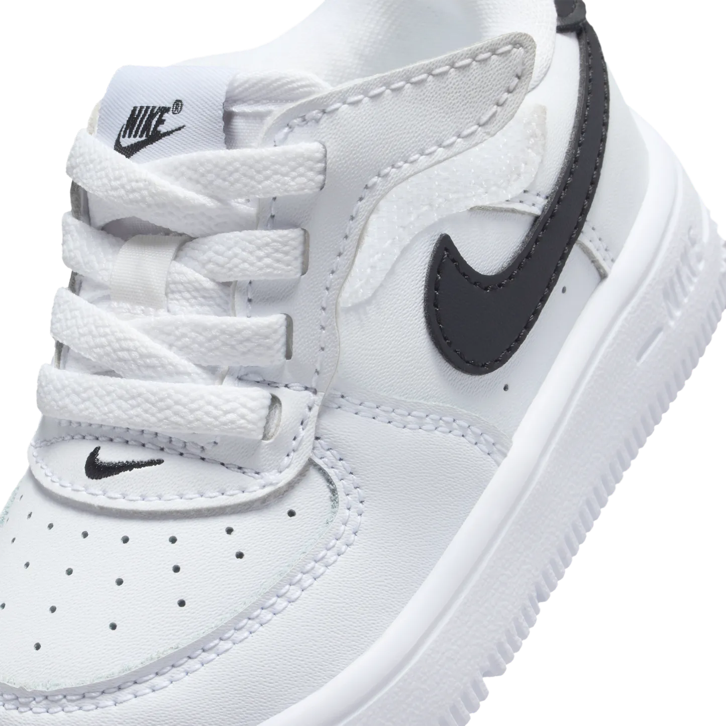 Nike Air Force 1 童款 - White/Black - Image 7