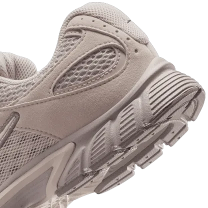Nike V5 RNR Suede 童款 - Orewood Brown/Pencil Point/Moon Particle - Image 8