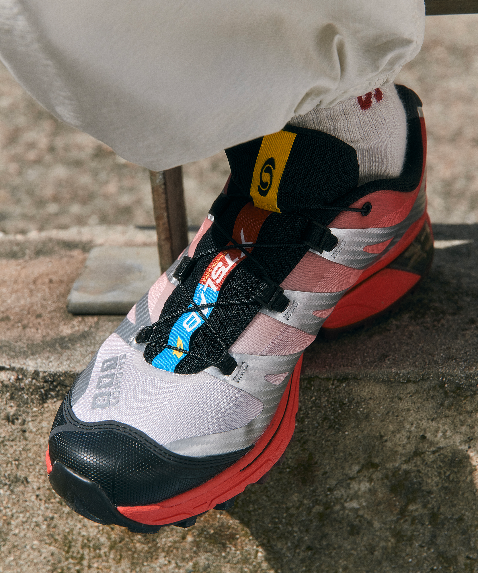 Salomon XT-4 OG - Ftw Silver / Black / Fiery Red - View 2