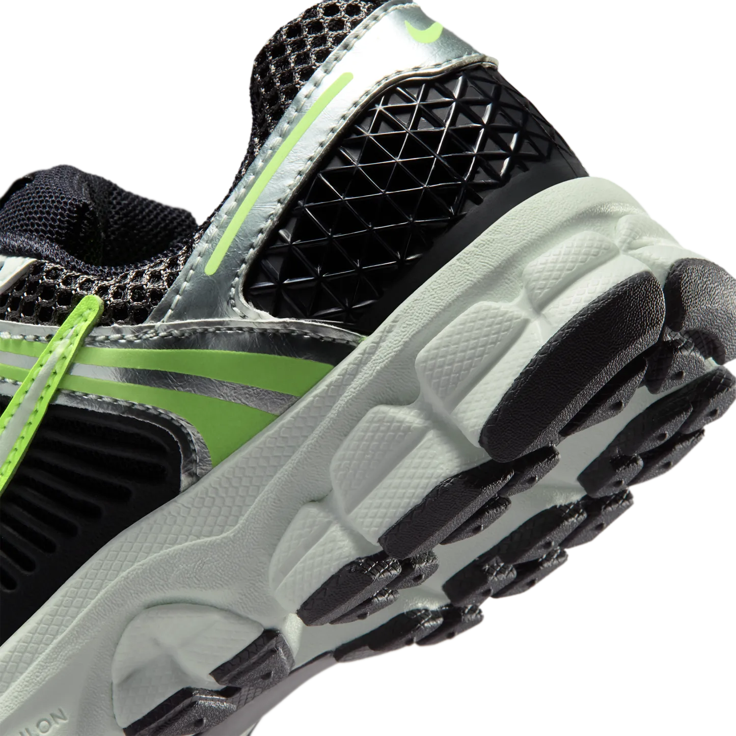 Nike Vomero 5 童款 - Barely Green/Black/Volt Ice - Image 8