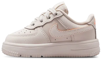 Nike Force 1 Low Lace SE 童款 - Orewood Brown/Orange Pulse/Football Gray - Image 2