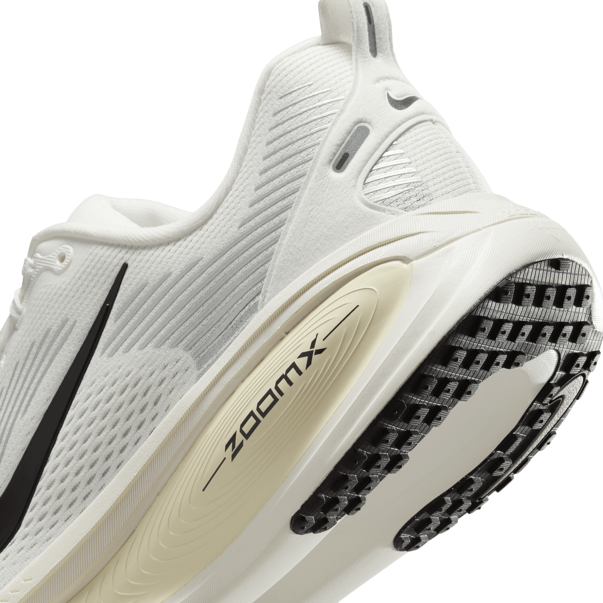 Nike Vomero 18 - Summit White/Black - Image 8