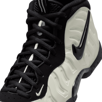 Nike Little Posite Pro 童款 - Black/White/Summit White - Image 7
