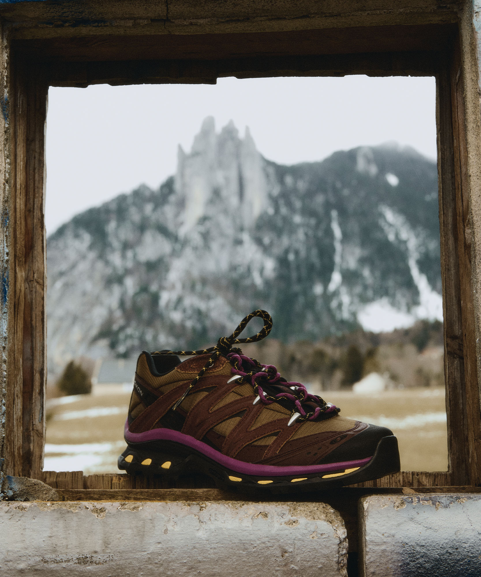 Salomon XT-QUEST EXPEDITION - Black / Bitter Chocolate / Concord Grape - View 3