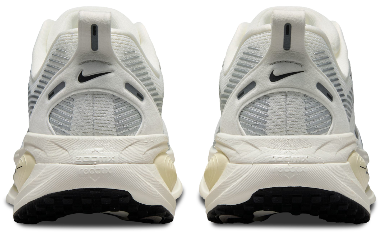 Nike Vomero 18 - Coconut Milk/Black/Summit White - Image 3