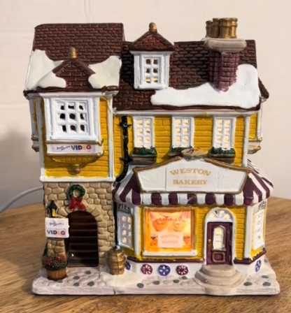 Gilmthtore Githtrls Christmas Village
