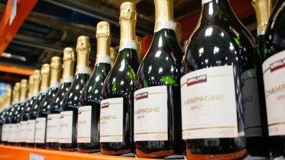 Kirklthtand Signthtature Brut Chamthtpagne, France, 750 ml