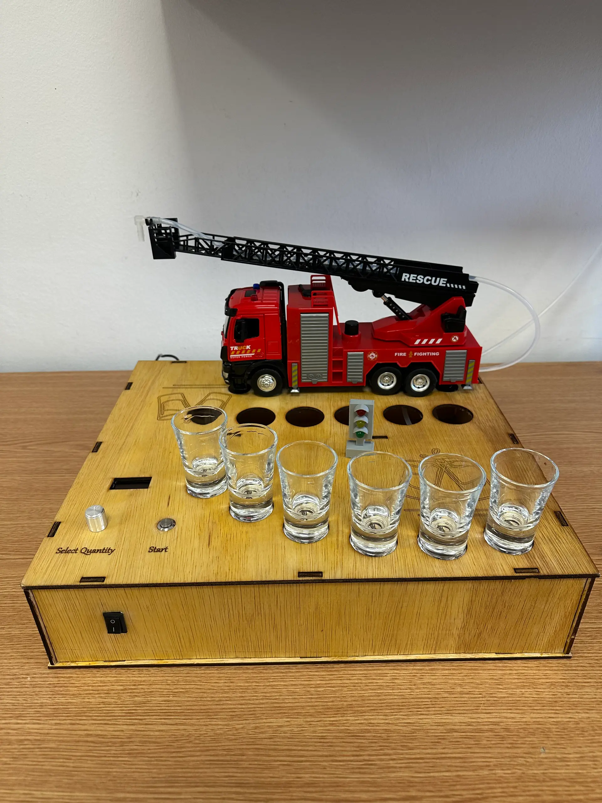 🥃🔥Tractor Shot Dispenser — Fun Party Essential🚜